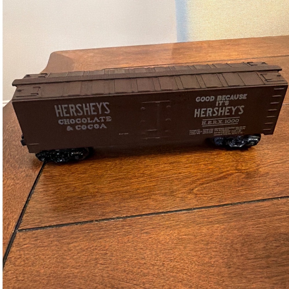 Vintage Tyco HO Scale Hershey's Chocolate Cocoa Refrigerator Car HERX 1000